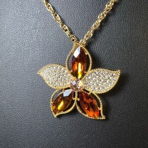 Elegant Gold and Brown Floral Pendant Necklace